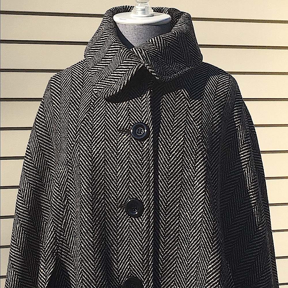 BNWT! Cejon Button Down Cape Coat NEW WITH TAGS!
